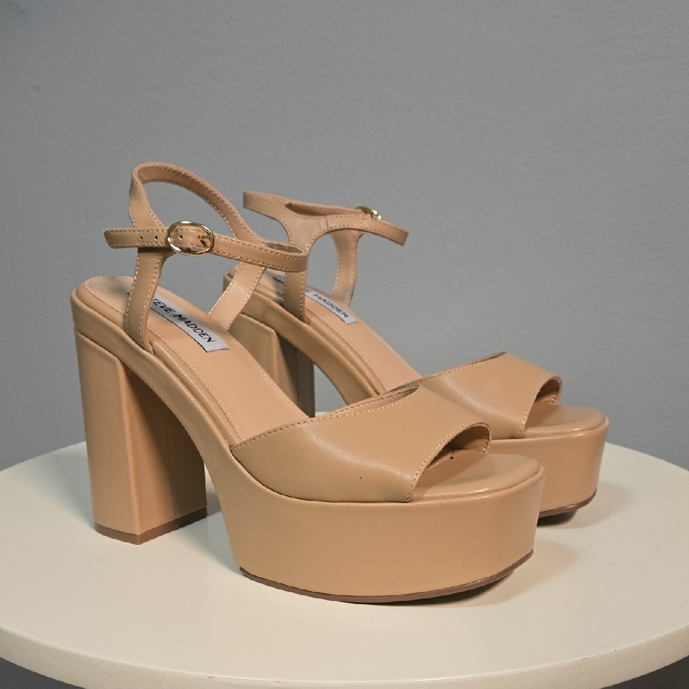 Steve Madden Women's Tan Platform Heels